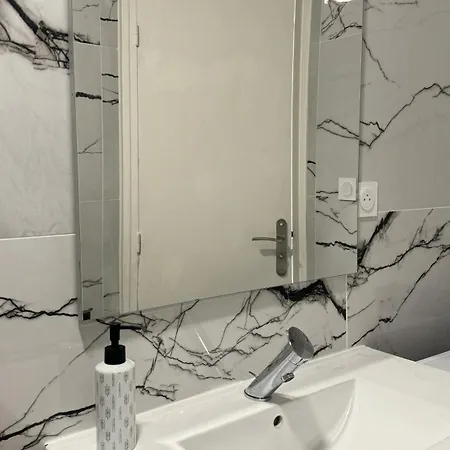 Le Detour - T2 De Standing Neuf Apartman *